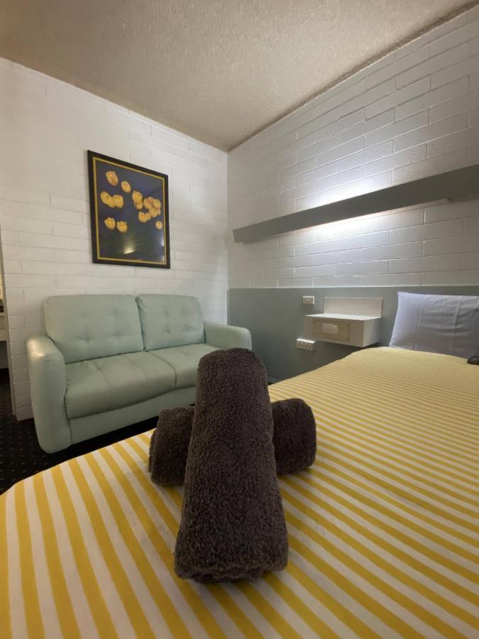 Capri Motel Balranald Zewnętrze zdjęcie