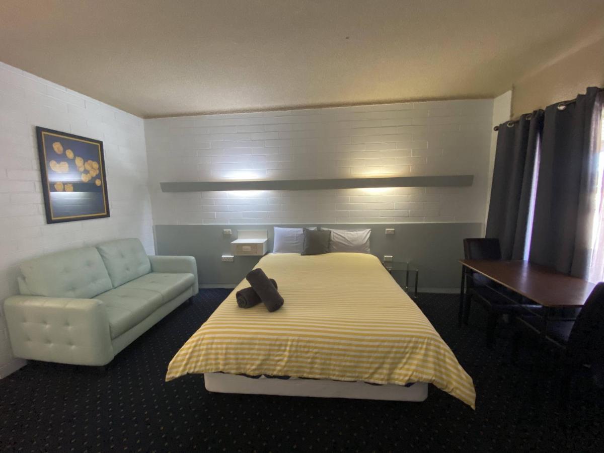 Capri Motel Balranald Zewnętrze zdjęcie