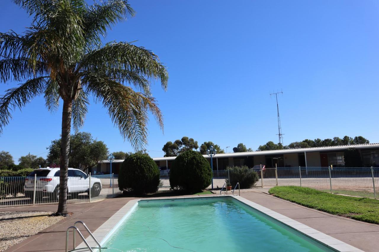 Capri Motel Balranald Zewnętrze zdjęcie