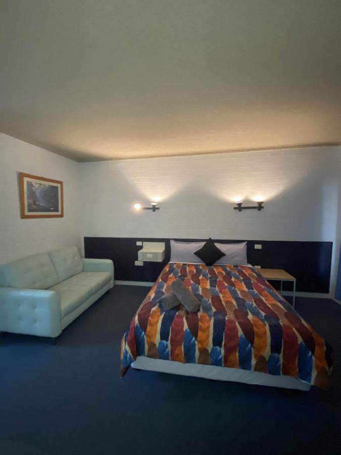 Capri Motel Balranald Zewnętrze zdjęcie