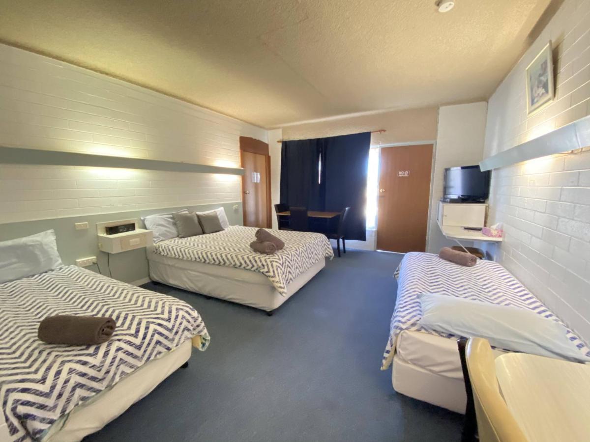 Capri Motel Balranald Zewnętrze zdjęcie