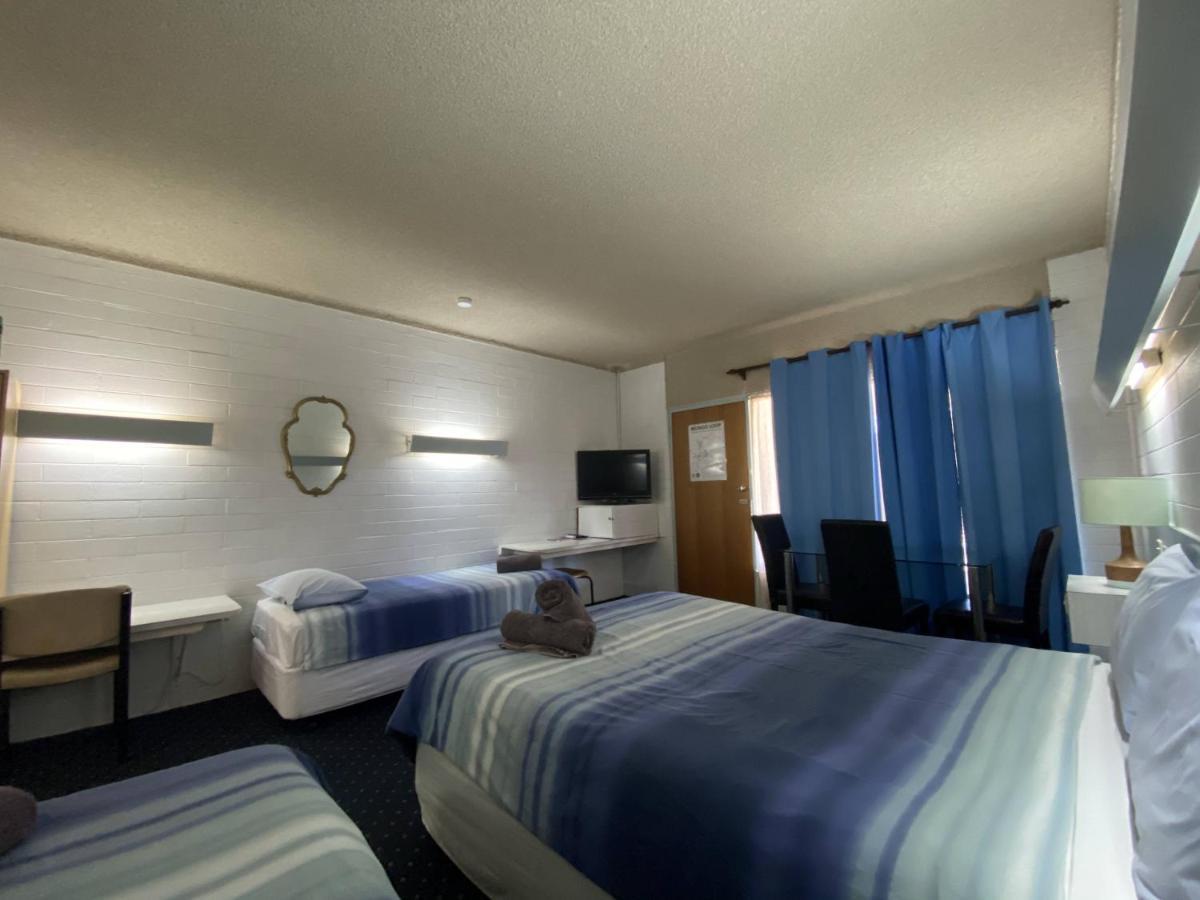 Capri Motel Balranald Zewnętrze zdjęcie