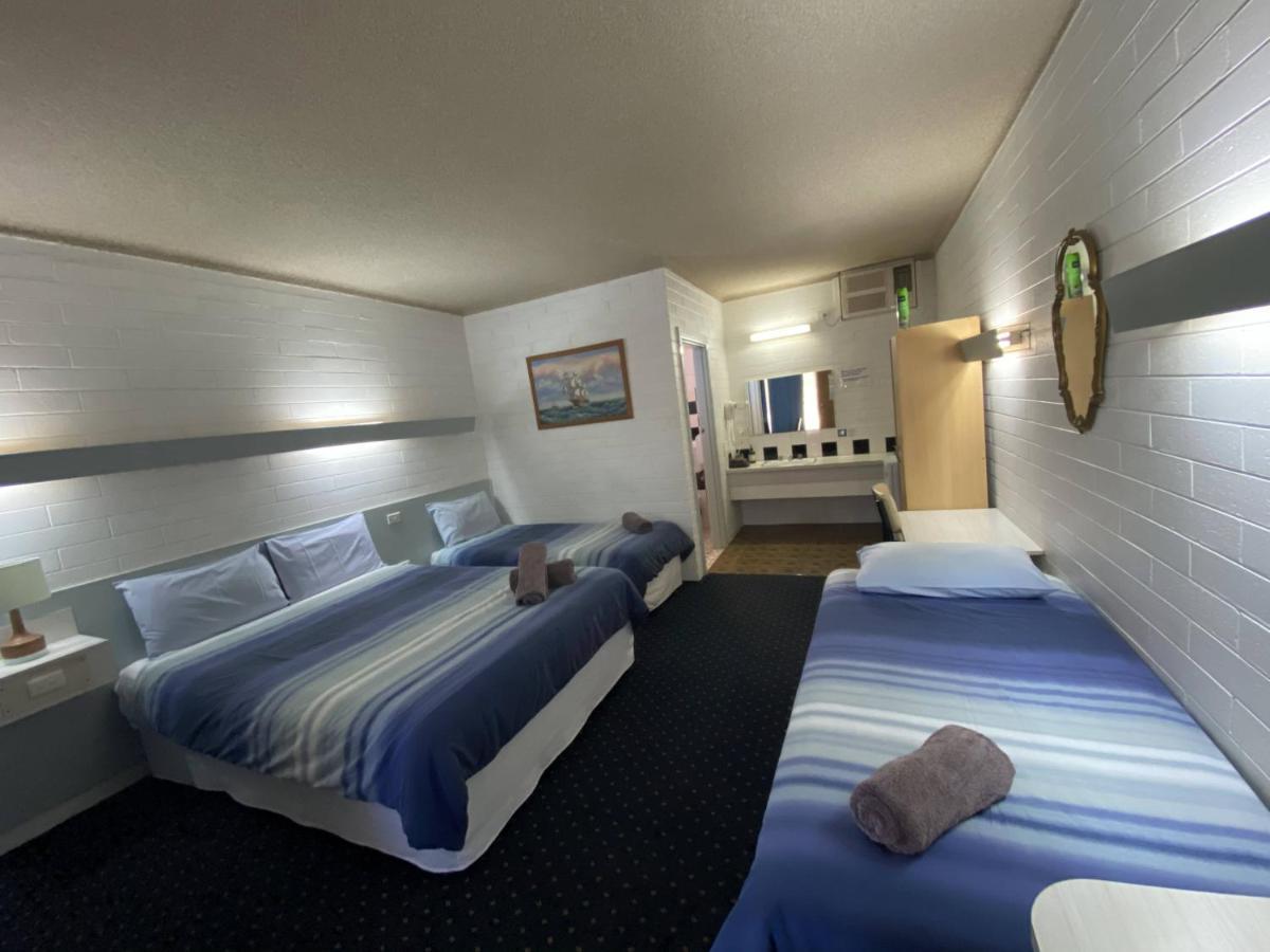 Capri Motel Balranald Zewnętrze zdjęcie