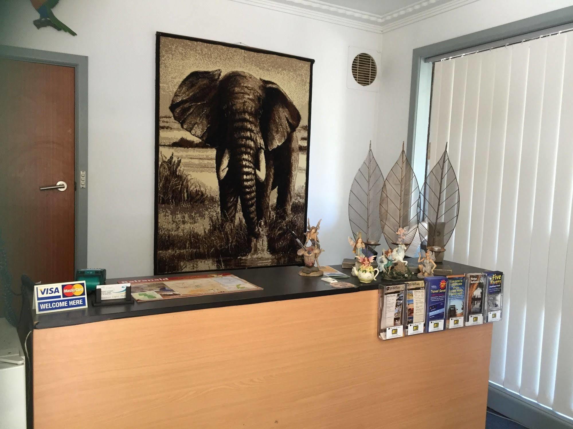 Capri Motel Balranald Zewnętrze zdjęcie