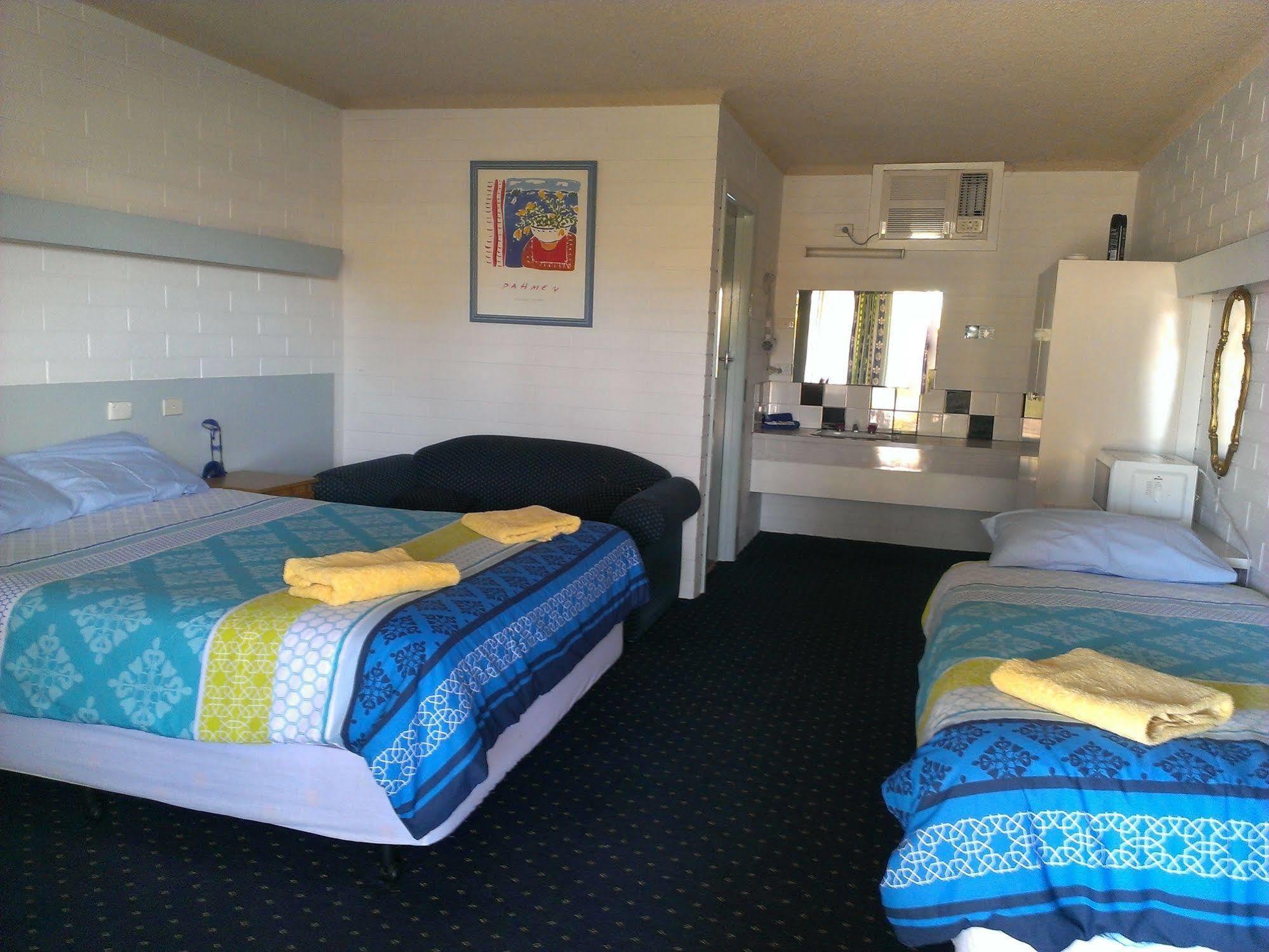 Capri Motel Balranald Zewnętrze zdjęcie